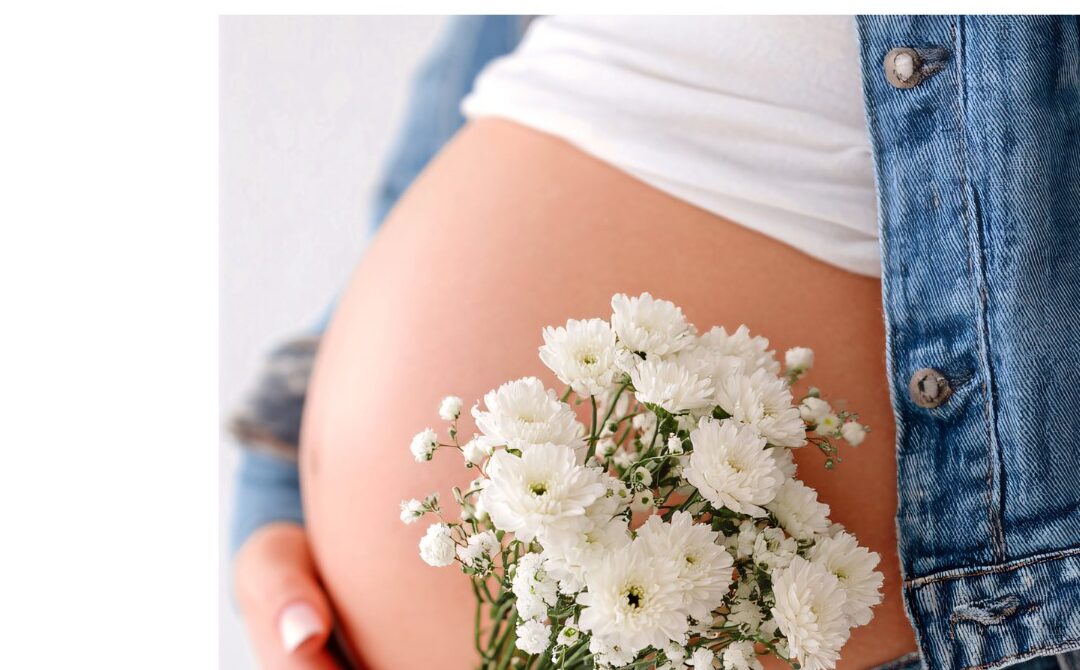 Kismamajóga előzetes bejelentkezéssel – Dévakíval